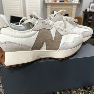 Ladies New Balance Size 8